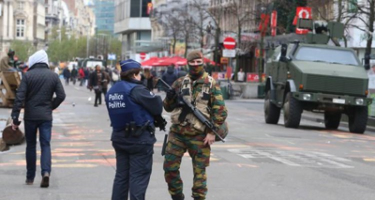 Buscan a ocho personas ligadas a los atentados de Bruselas y París 1 1913 7NOTA B